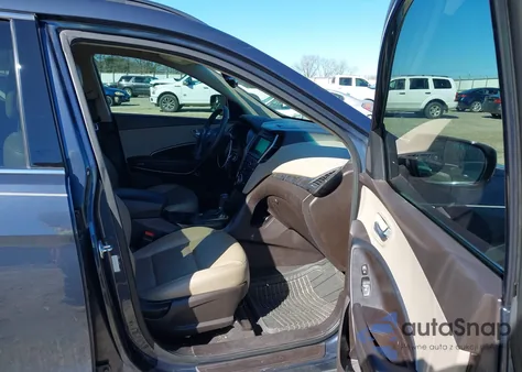 2017 Hyundai Santa Fe Sport 2.4L z USA, uszkodzony, nr VIN 5XYZU3LB3HG430864